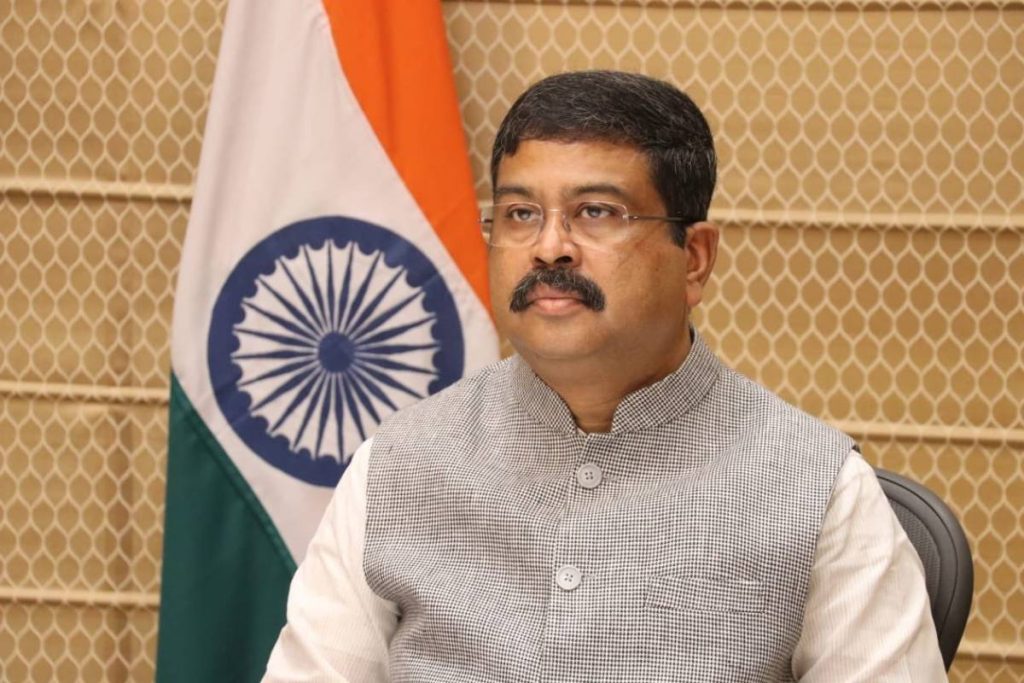 विद्यार्थी आन्दोलनको दबाबबीच भारतका शिक्षा मन्त्री धर्मेन्द्र प्रधानले दिए राजीनामा